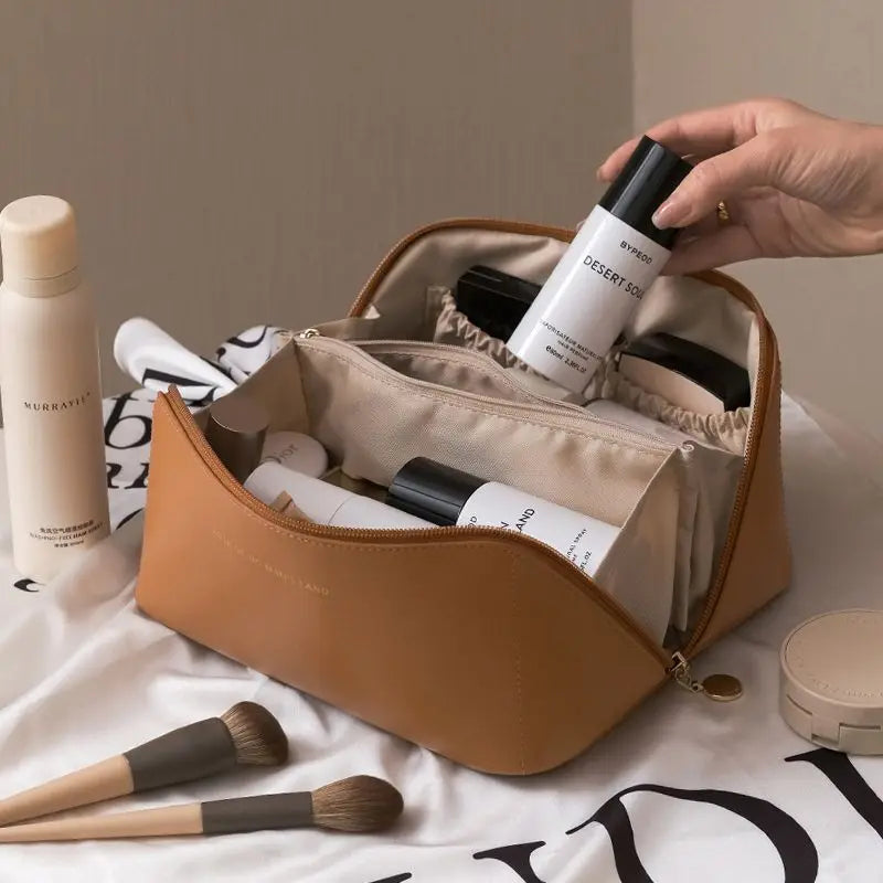 Leather Large-Capacity Travel Cosmetic Bag Portable Makeup Pouch Women Waterproof Bathroom Washbag Multifunction Toiletry Kit